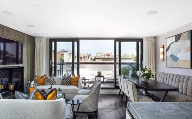 Prince of Wales Terrace, Kensington, W8, photo 1