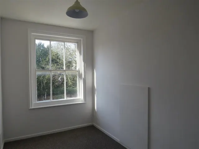High Street, Dereham, NR19, photo 3