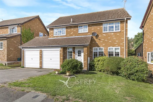 Victoria Road, Oundle, PE8, photo 1
