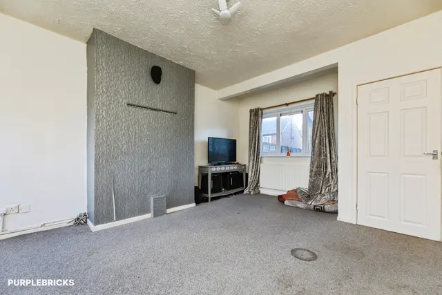 Foxglove Road, Sheffield, S5, photo 3