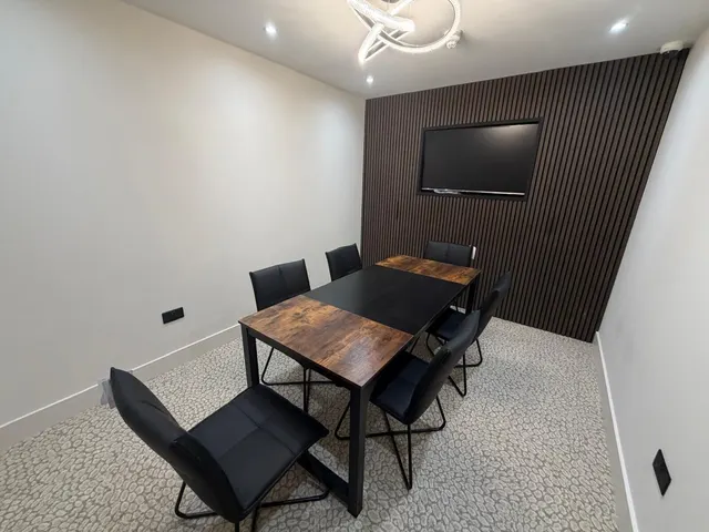 Coverdale House, LS1, photo 3