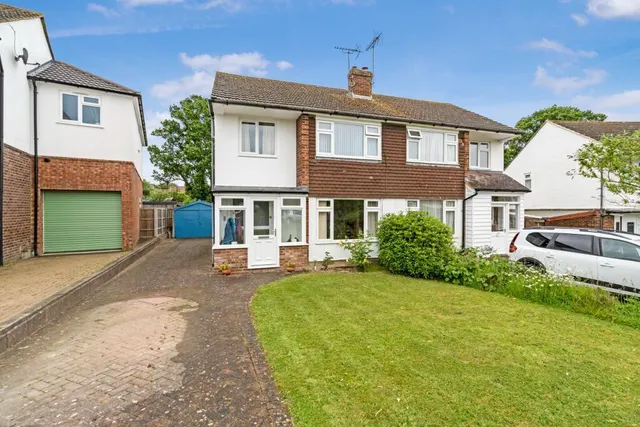 Oatfield Close, Cranbrook, TN17, photo 1