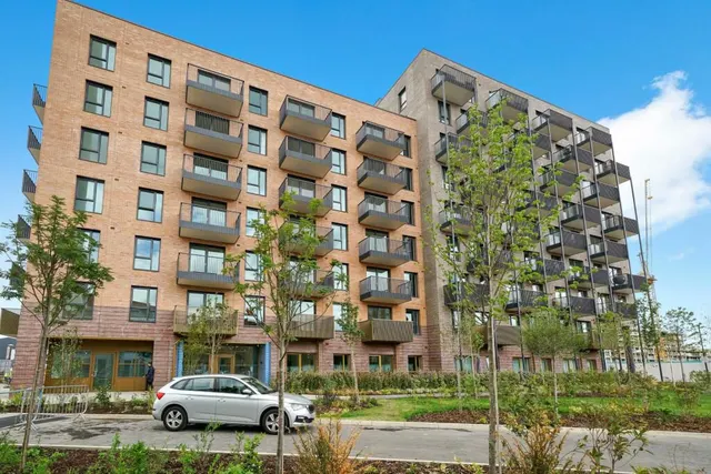 Taro Apartments, Eastman Village, HA1, photo 1