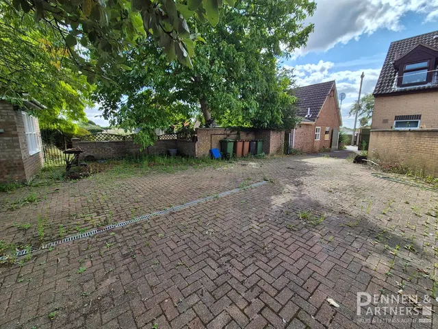Eye, Peterborough, photo 1