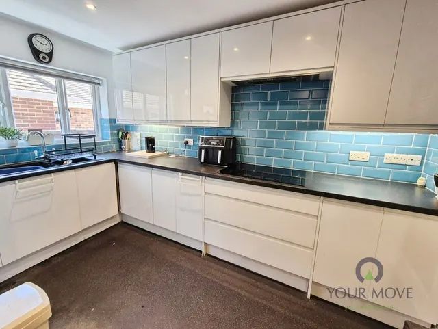 Photo 3 — Oldfield Road, Eastbourne, East Sussex, BN20