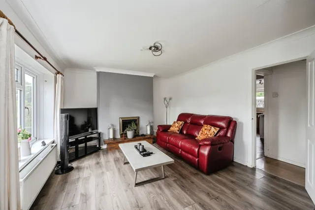Allt-Y-Cham Drive, Swansea, SA8, photo 2