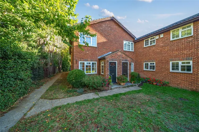 Audley Walk, Orpington, BR5, photo 1