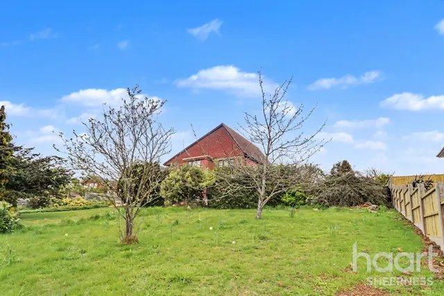 Queenborough Drive, ME12, photo 1