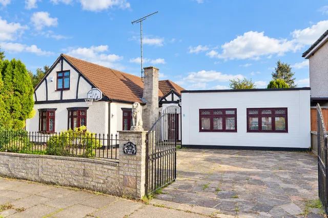 Hamlet Road, Romford, RM5, photo 1