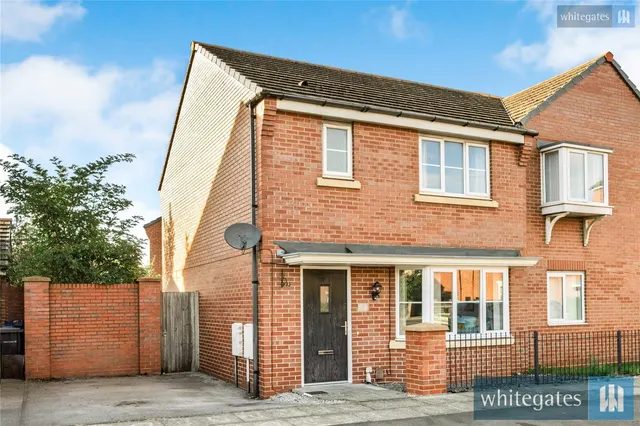 Staley Drive, Bootle, L20, photo 1