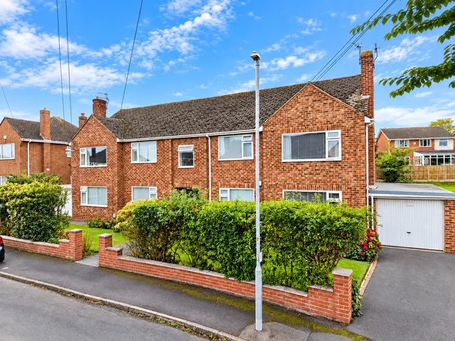 Sandstone Drive, Wirral, CH48, photo 1