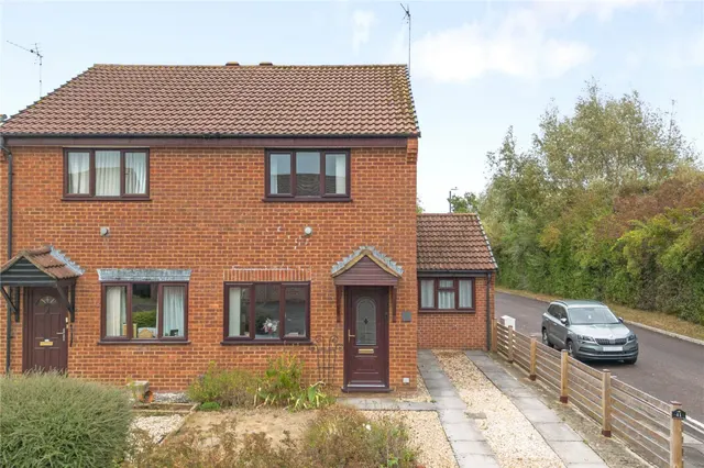 Slimbridge Close, Yate, BS37, photo 1