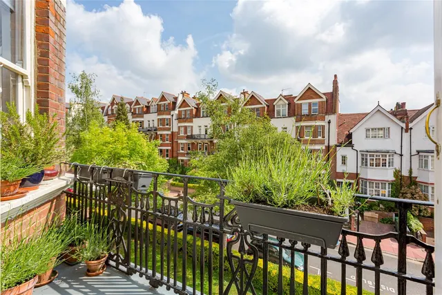 Photo 3 — Honeybourne Road West Hampstead, London NW6 1HJ