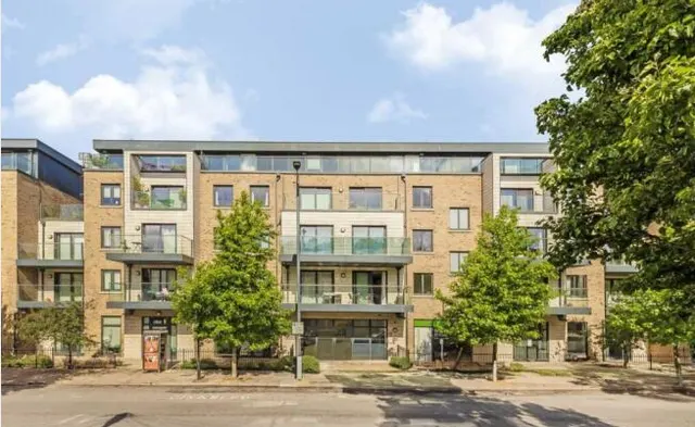 Kilburn Park Road, London, photo 2