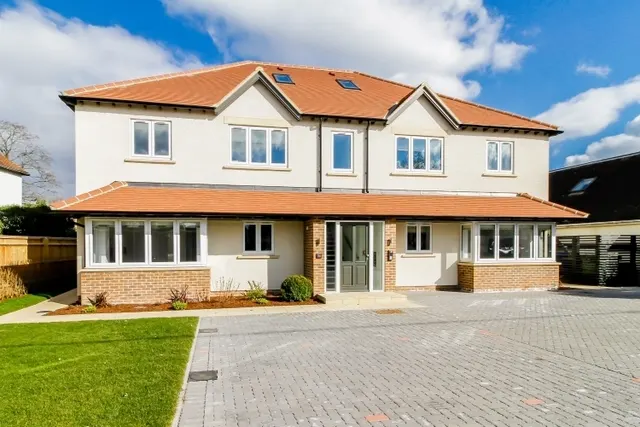 Banbury Road, Kidlington, OX5, photo 1