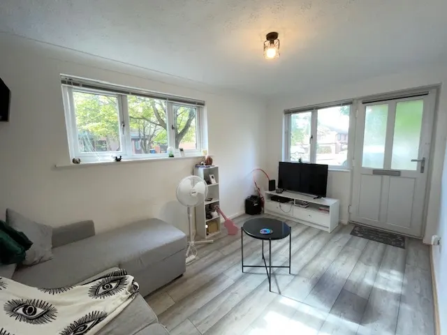 Bloomsbury Way, Lichfield, WS14, photo 2