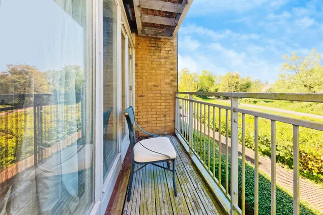 Bingley Court, Canterbury, CT1, photo 1