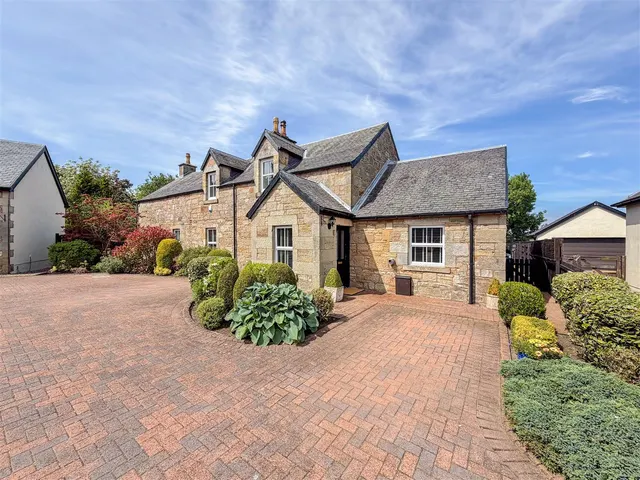 Farm House Lane, Lanark, ML11, photo 1