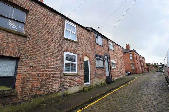 Longacre Street, Macclesfield, photo 1