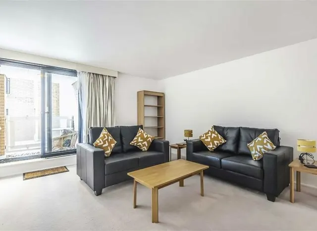 1 bedroom flat — Cromwell Road, South Kensington, SW7