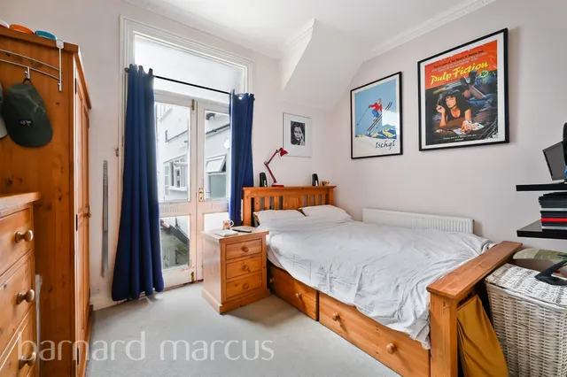 Holdernesse Road, London, SW17, photo 2