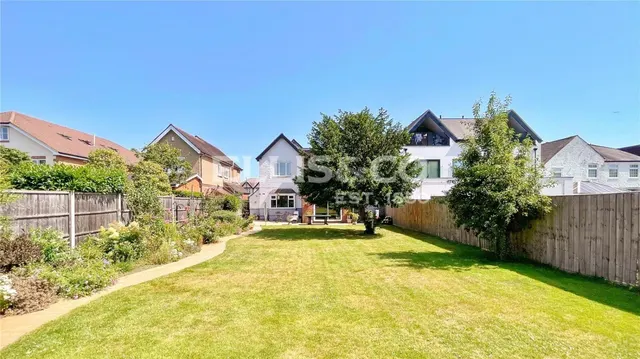 Oldfield Lane North, Greenford, UB6, photo 2