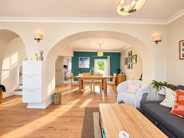 Borough Road, Loughor, SA4, photo 3