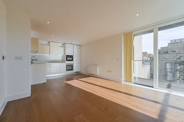 Photo 2 — Flat 71, Merlin Court, 26 Handley Drive, London
