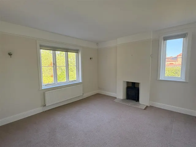 Drake Lane, Dursley, GL11, photo 3
