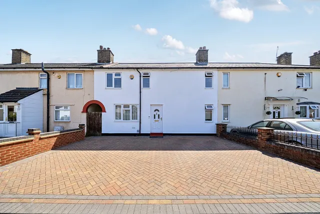 Olyffe Avenue, DA16, photo 1