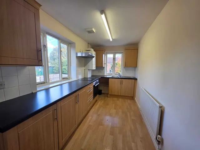Elstree Way, Abbey Meads, SN25, photo 1
