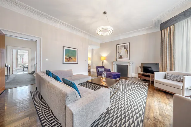 Photo 2 — Stanhope Gardens, London, SW7