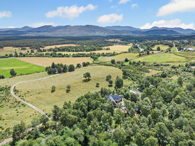 Photo 3 — Drumuillie, Boat Of Garten, Inverness-Shire, PH24 3BX