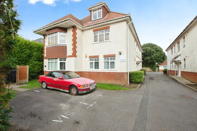 Seafield Road, Bournemouth, BH6, photo 1