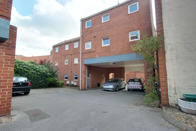 Highgate Court, Beverley, HU17, photo 1