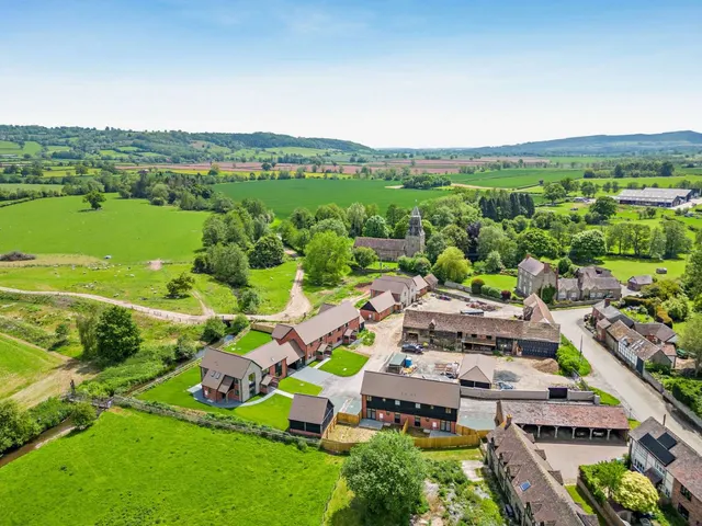Photo 3 — 6 The Grove, Culmington, Ludlow, Shropshire, SY8 2DB