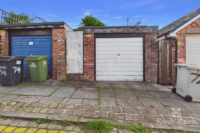 Chester Road, Macclesfield, SK11, photo 2
