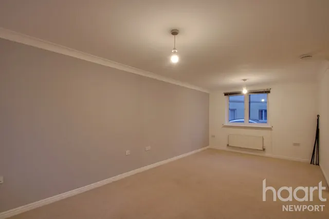 Golden Mile View, Newport, NP20, photo 3