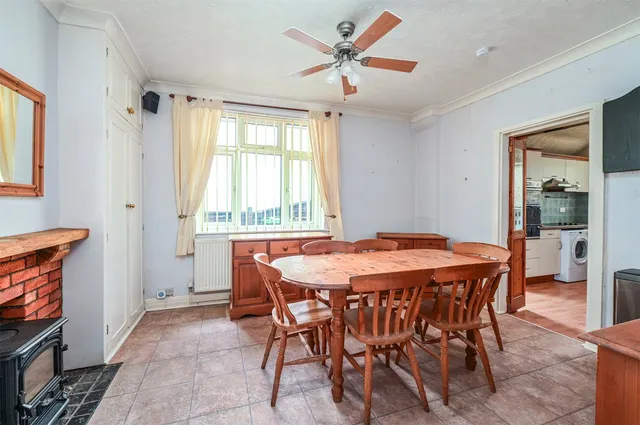 Jubilee Road, Mytchett, GU16, photo 3