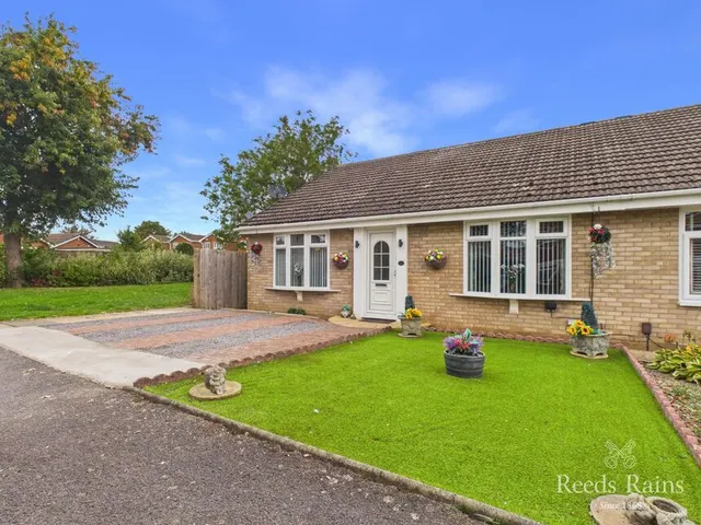 Croxton Close, Stockton-on-Tees, TS19, photo 1
