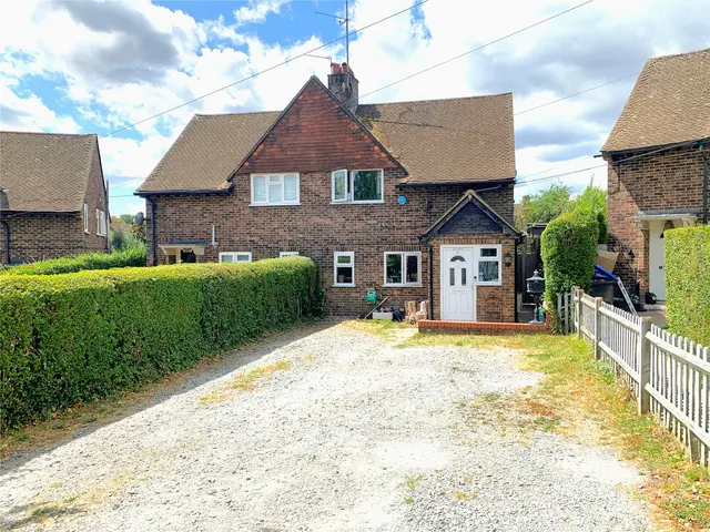 Station Road, Crawley Down, RH10, photo 2