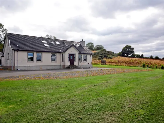 Mill Road West, Carryduff, BT8, photo 2