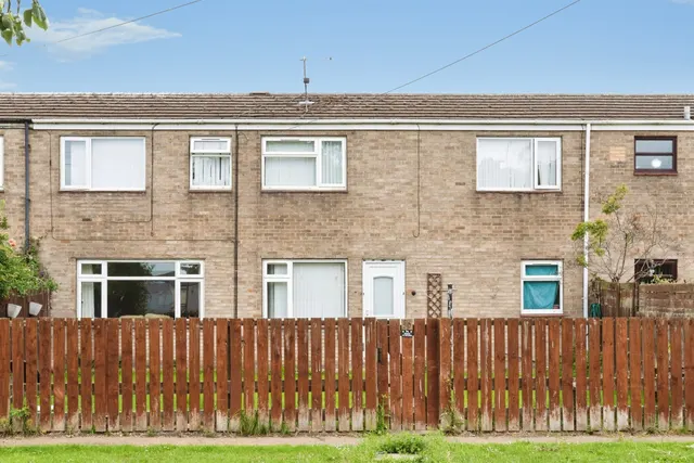 Axminster Close, Bransholme, Hull, photo 1