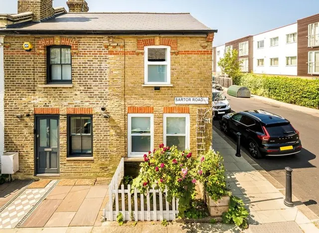 Sartor Road, Peckham, SE15, photo 1