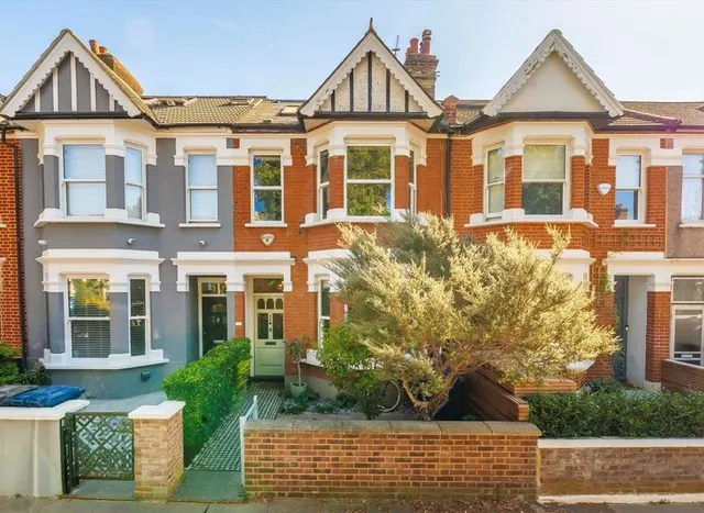 Adelaide Road, West Ealing, W13, photo 1