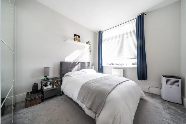 Field End Road, Ruislip, HA4, photo 2