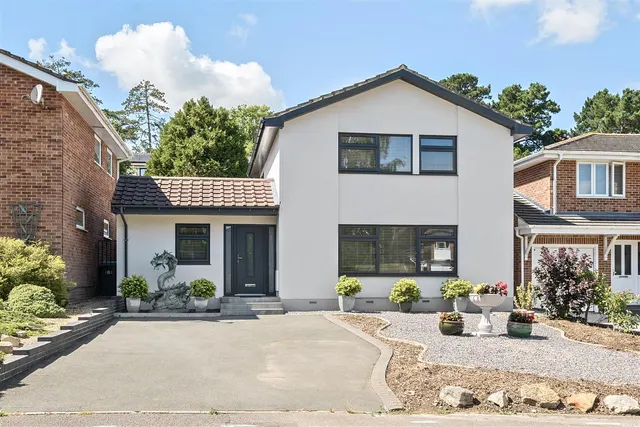 Pitchpond Road, Warsash, photo 1