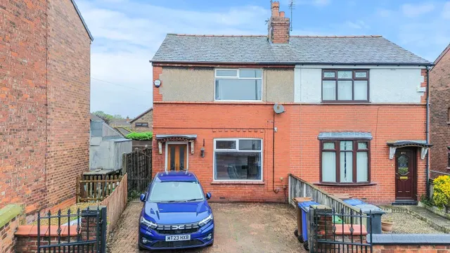 Atherton Road, Hindley Green, Wigan, Wigan, WN2 4TB, photo 1