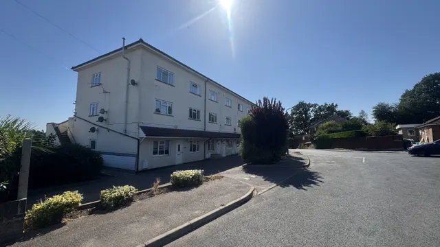 Chessmount Rise, CHESHAM, photo 1