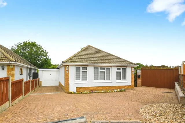Craigfield Avenue, Clacton-on-Sea, Essex, CO15, photo 1